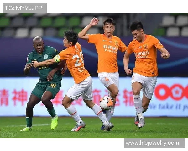 中国男足迎战武汉卓尔全力争胜展现实力与团队精神 中国男足迎战武汉卓尔全力争胜展现实力与团队精神